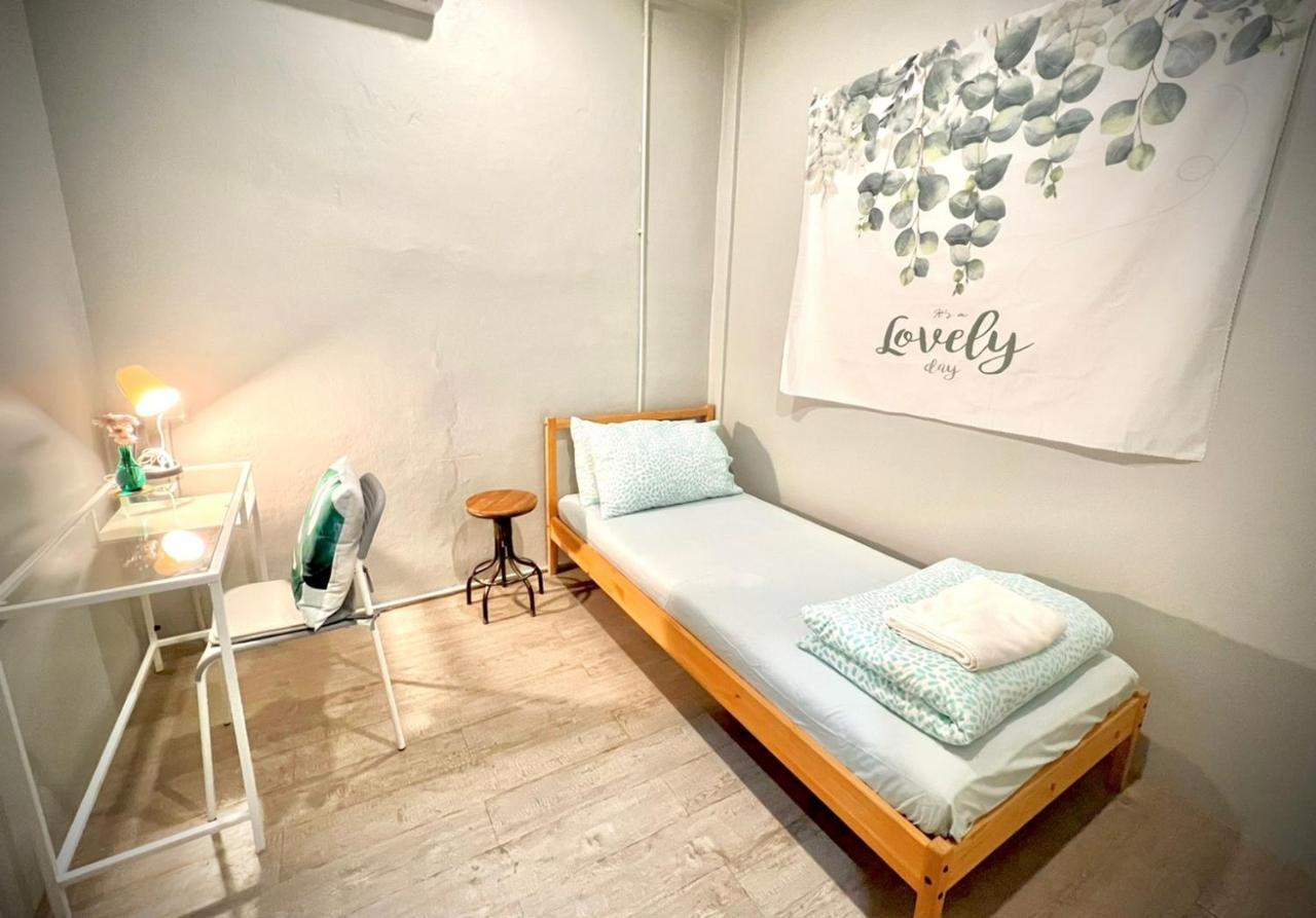 Bangpho Story Hostel Bangkok Exterior photo